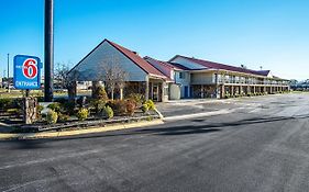 Motel 6 Manchester Tn